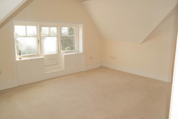 Flat to rent in Stow Park Circle, Newport