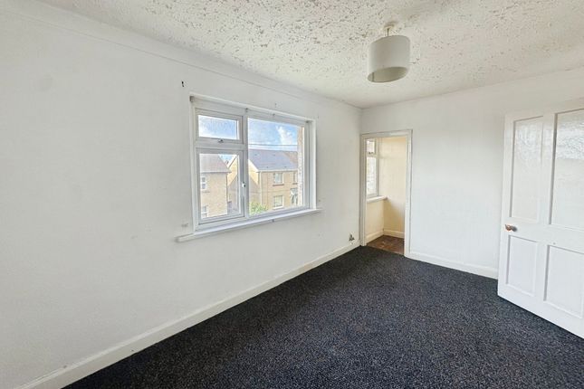 20 Pellau Road, Port Talbot photo 4