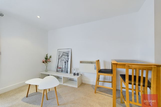 151, Altamar, Kings Road, Swansea photo 3