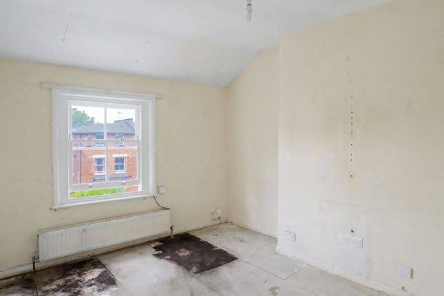 135c Coningham Road, London photo 2