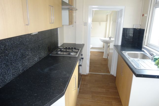 Thumbnail Terraced house to rent in Meadow Lane, Loughborough