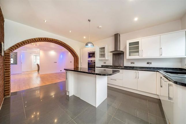 14, Indus Road, London photo 4