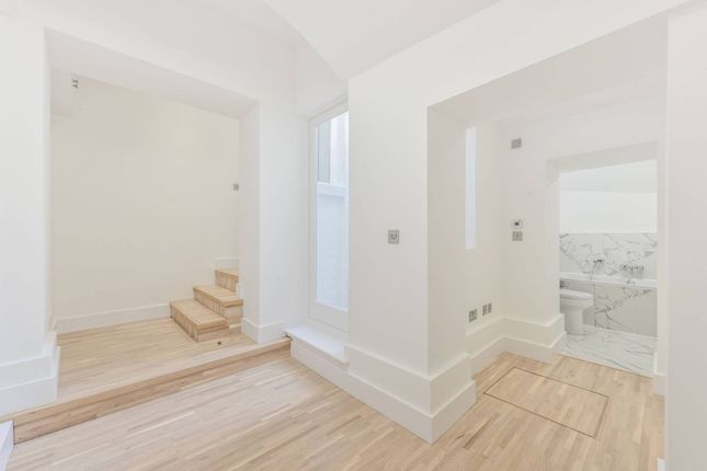 Thumbnail Flat for sale in Guildhouse Street, Pimlico, London
