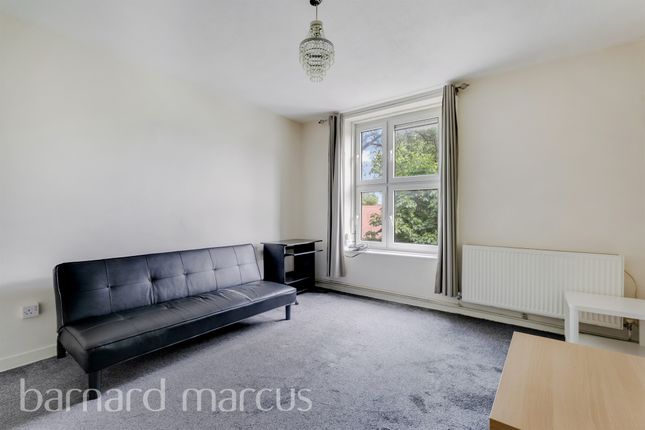 Flat 35, Knebworth House, Union Grove, London photo 3