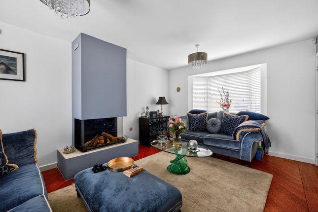 74, Windermere Drive, Corby photo 2