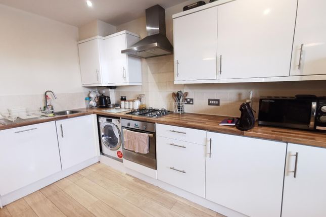 2, Marshalls Court, Leeds photo 2