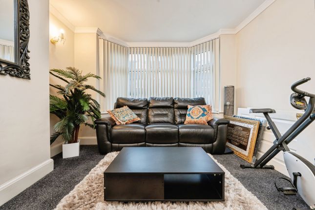 9, Thornhill Road, Luton photo 4