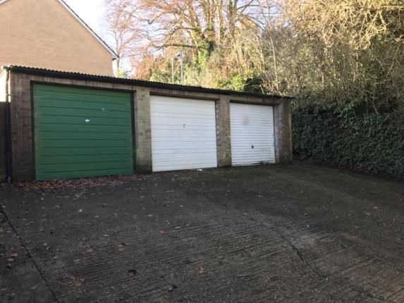 Property for sale in Whitehill Avenue, Luton, Bedfordshire