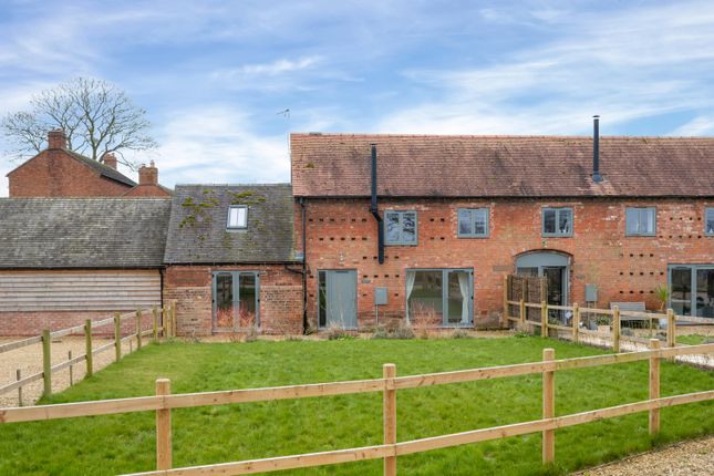 Thumbnail Barn conversion for sale in Waters Upton, Telford