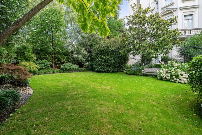 Detached house to rent in St George's Drive, Pimlico, London