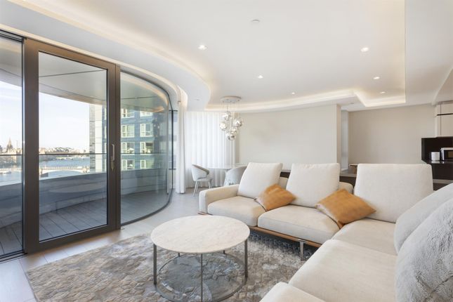 Flat to rent in The Corniche, Tower Two, 23 Albert Embankment, Vauxhall, London