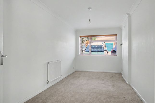 10 Brooklands Road, Southampton photo 4