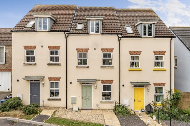 6 Redland Way