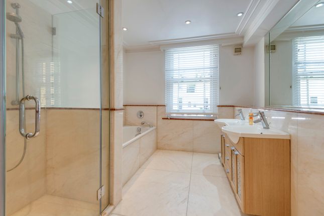 Detached house to rent in Acacia Road, St John's Wood, London