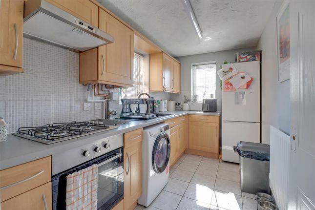 49, Browning Drive, Wickford photo 2
