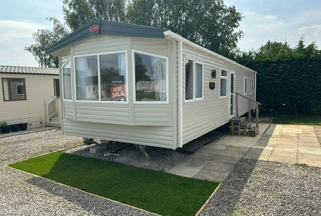 2-bed caravan on 42, Maustin Park, Nr. Wetherby, £52,900