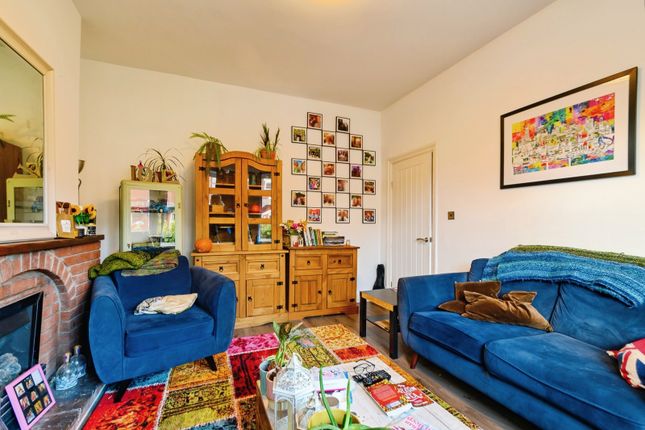 31, Sumner Road, Salford photo 2