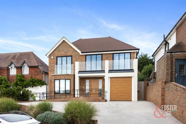 Thumbnail Property for sale in Meadow Close, Hove