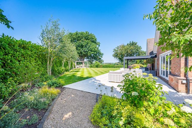 Stanbridge, Plowden Close, Dunmow photo 4