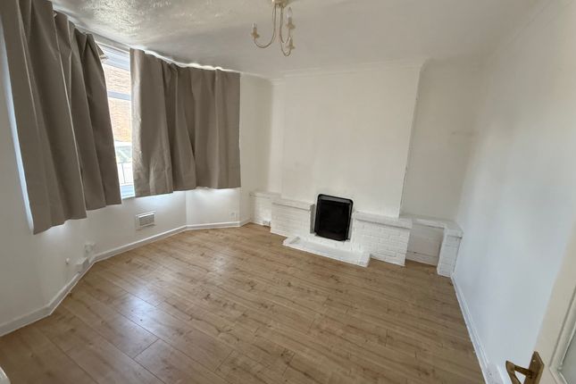 6, Carnarvon Road, Bournemouth photo 2