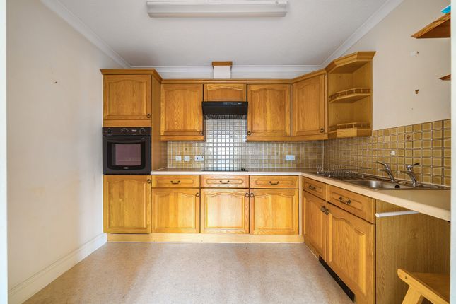 Flat 22, Minerva Court,, St. Johns Road, Bath photo 3