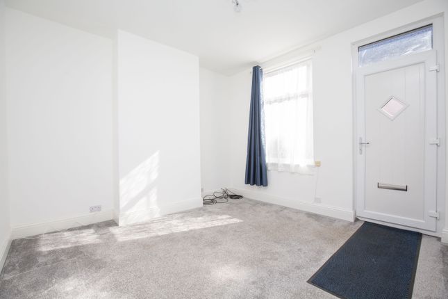 11, Arden Street, Atherstone photo 3
