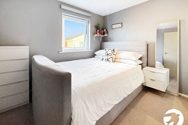 32, Bismuth Drive, Kent photo 3