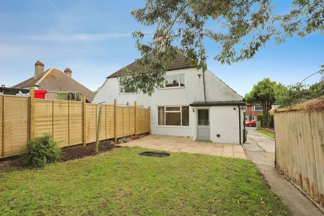 28, Greenfields Drive, Harrogate photo 4