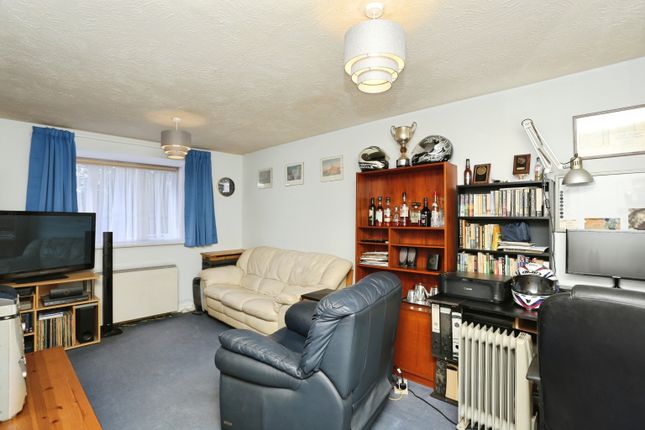 Flat 9, Keswick Court, Cumberland Place, London photo 4