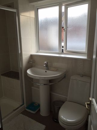 2, Nicholson Walk, Egham photo 5
