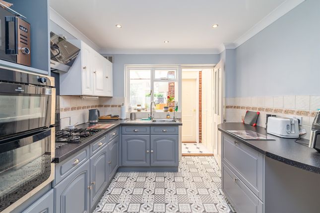 28, Heywood Way, Maldon photo 4
