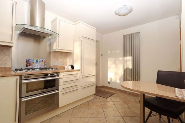 11, Meadowside, Biddulph photo 2