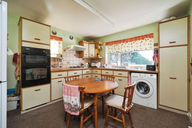 7, Moorsholm Drive, Nottingham photo 4