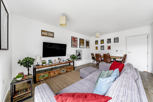 33, Gothenburg Court, Bailey Street, London photo 4