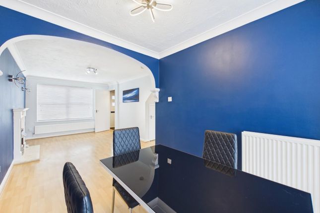 Monterey Drive, Bradford photo 4