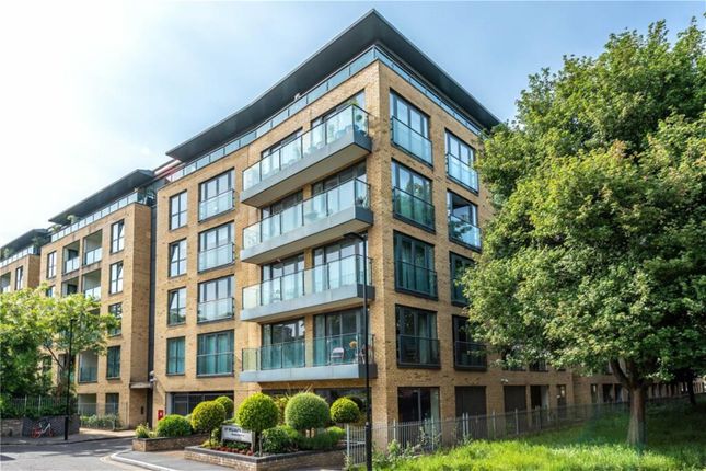 Flat to rent in St Williams Court, Gifford Street, Kings Cross, London