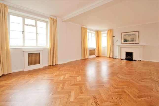 3 bed flat for sale in Stanford Road, Kensington, London W8