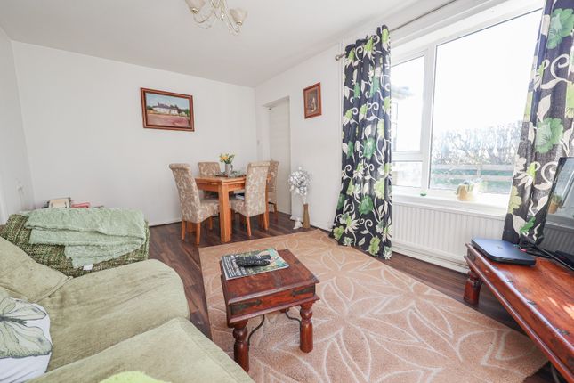 12, Granary Close, Lincoln photo 2
