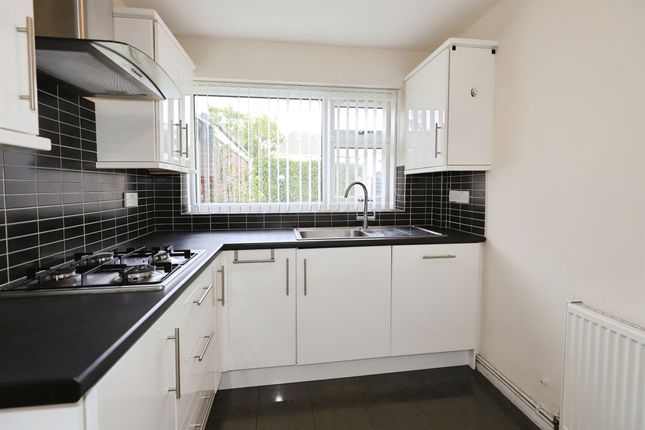 3, Park Hall Road, Wolverhampton photo 3
