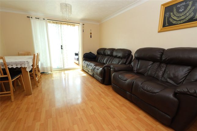 25, Ampleforth, Milton Keynes photo 3