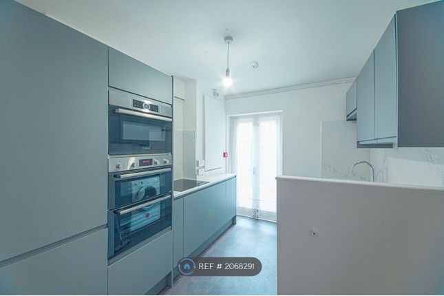 Terraced house to rent in Wansey Street, London