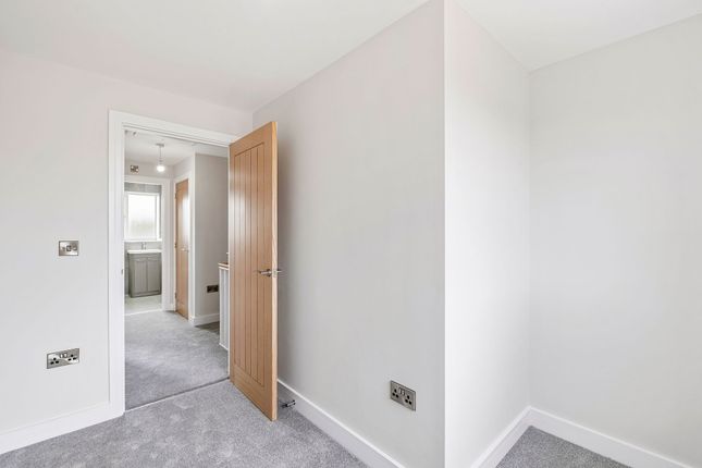 Town house for sale in 6 Yew Tree Close, Woodlands Ridge, Ranskill