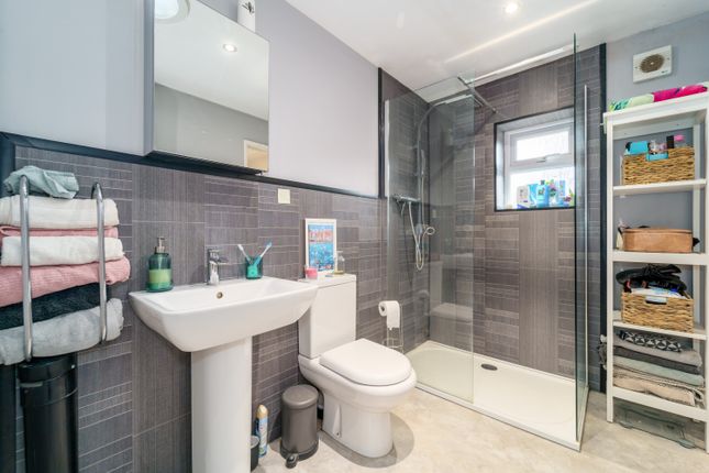 Shower Room In Bungalow 1