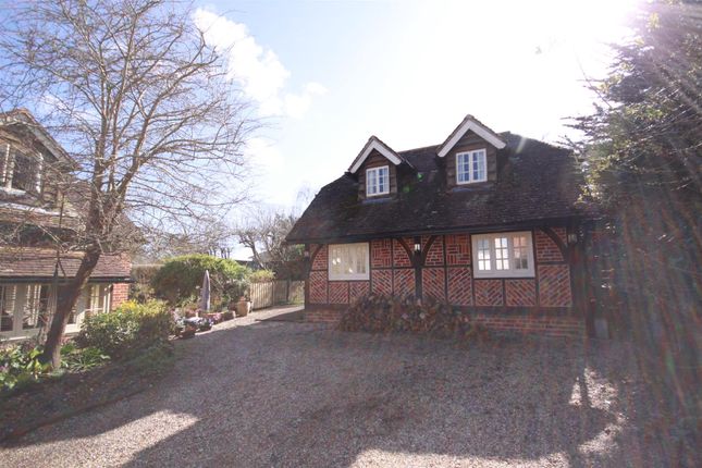Thumbnail Detached house to rent in Catisfield Lane, Fareham