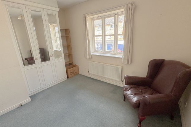 Terraced house for sale in Scawen Close, Carshalton, Surrey.