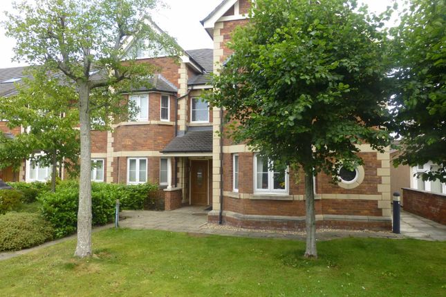 Flat to rent in Church Road, Formby, Liverpool