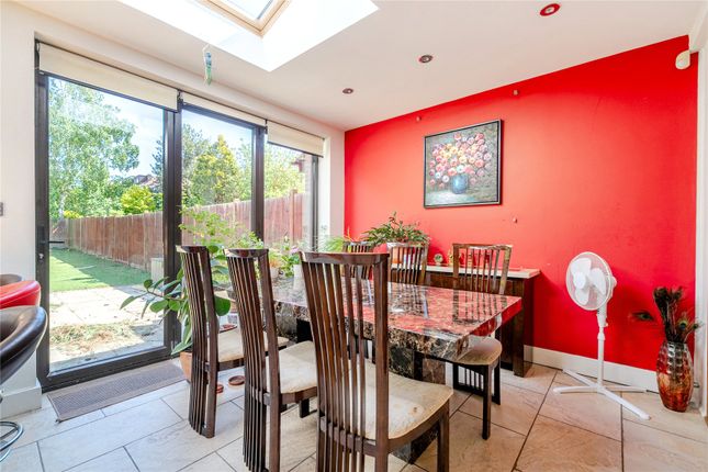 2, Gleeson Drive, Orpington photo 4