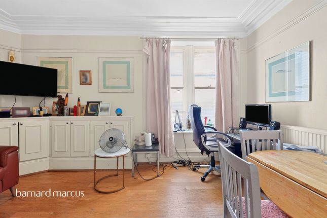 Flat 11a, Bristol House, Southampton Row, London photo 4