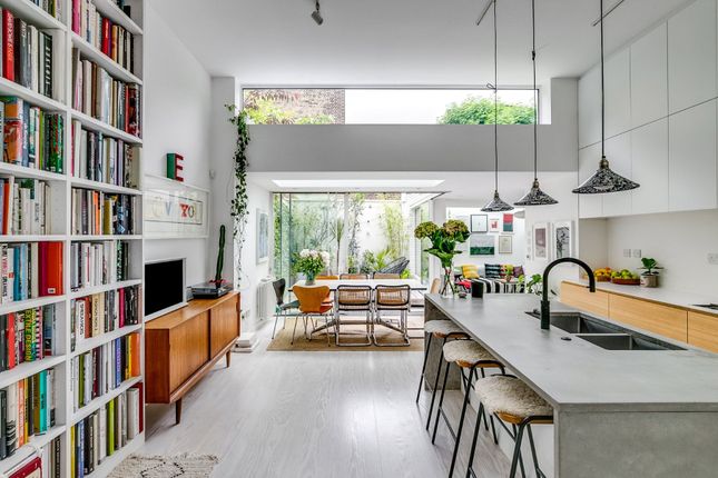 Thumbnail Terraced house for sale in Willoughby Road, Hampstead Village, London