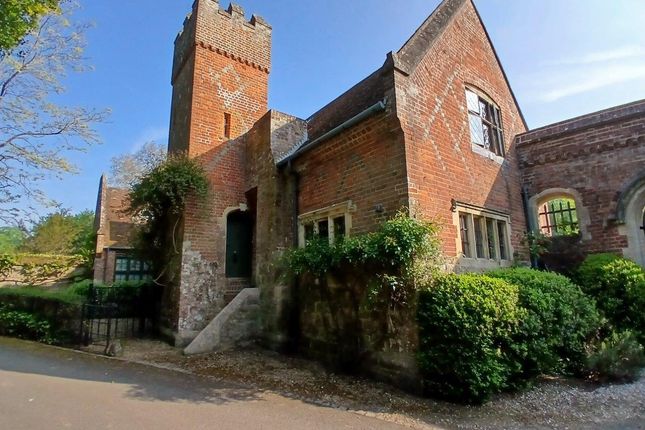 Thumbnail Flat to rent in 2 The Coach House, Old St. Albans Court, Sandwich Road, Nonington, Dover, Kent